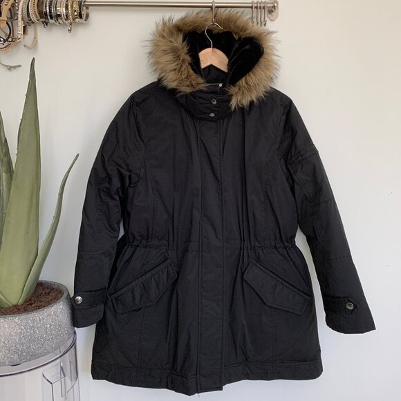 Banana Republic Down Water-Resistant Faux Fur Trim Parka - Picture 7 of 16